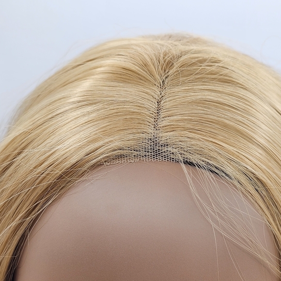 Uniwigs Dreamy Sand Sandy Blonde Long Straight Synthetic Lace Front Wig - Picture 3 of 7